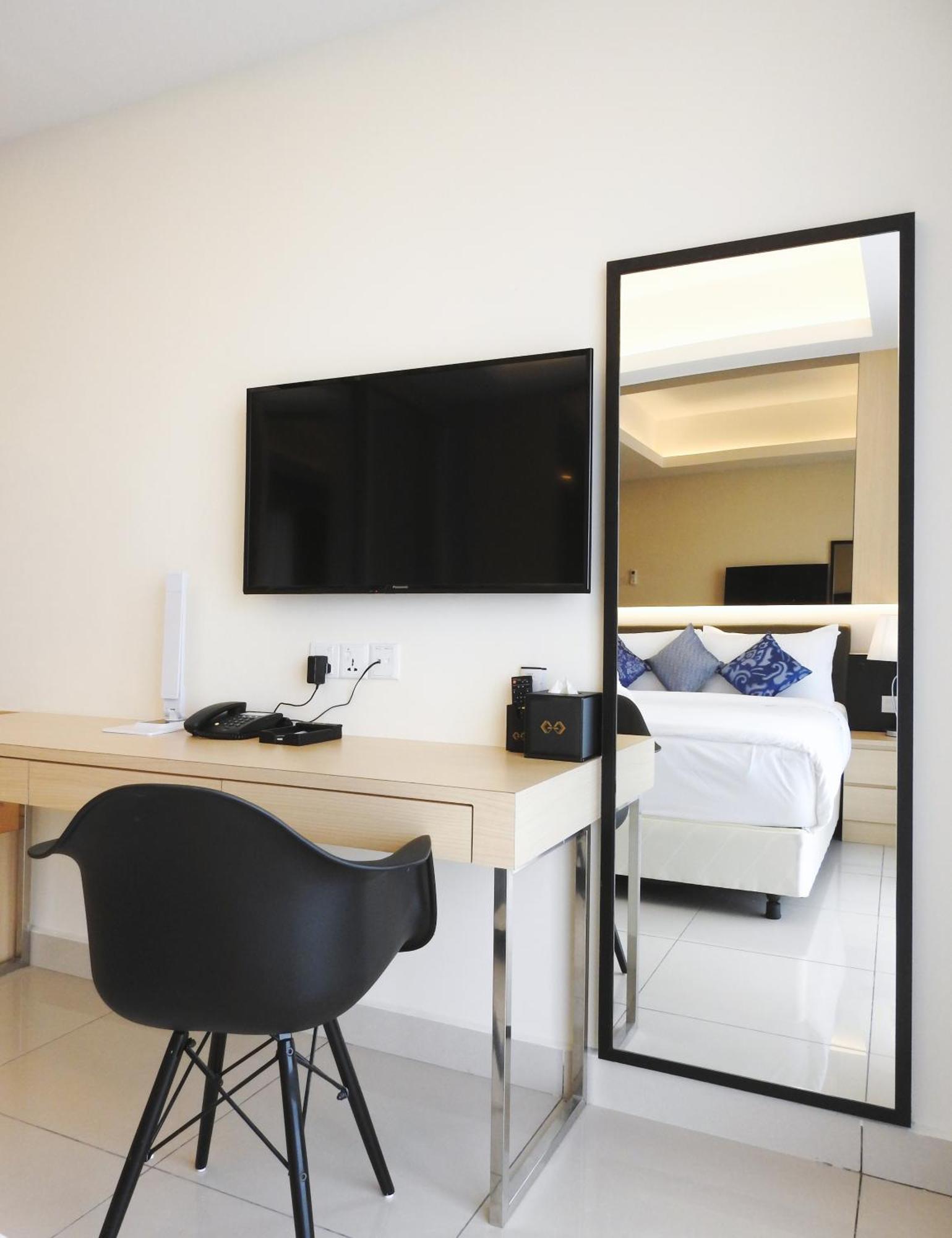 그랜드 이온 델레멘 호텔 겐팅 하일랜드 외부 사진 A television in a hotel room